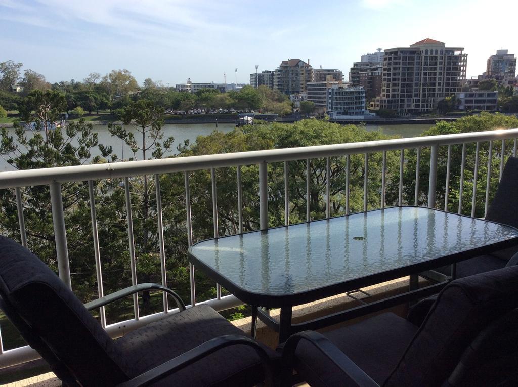 Kirribilli Apartments Брісбен Номер фото