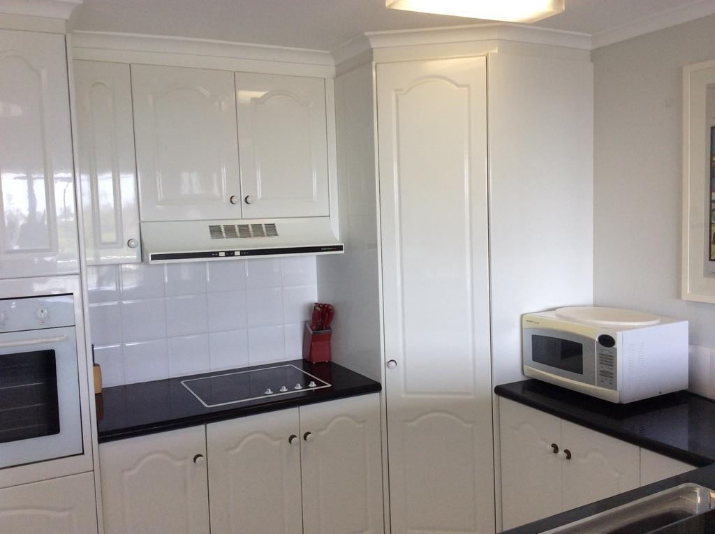 Kirribilli Apartments Брісбен Номер фото